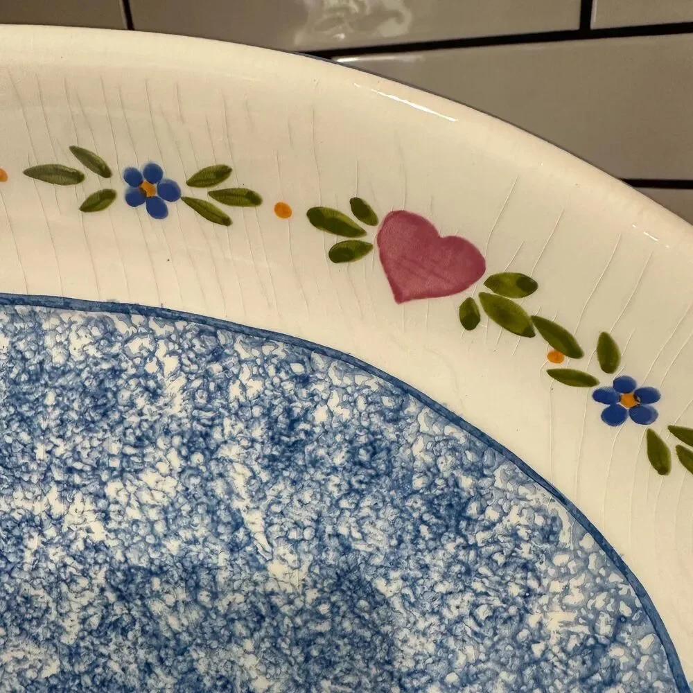 R B Bernarda Vtg Platter Round Heart Flower Trim Blue Sponged Center Portugal